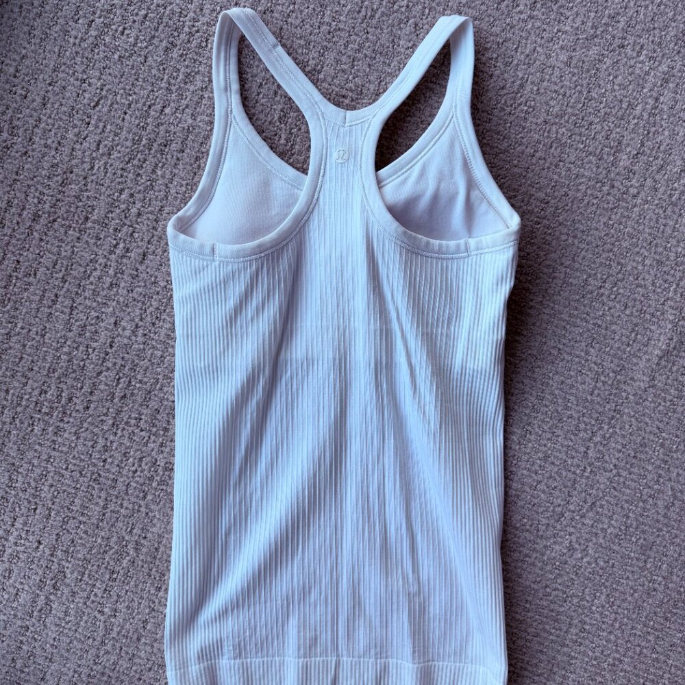 Lululemon Solid White Tank (Built-in Bra) M - Picture 4 of 5
